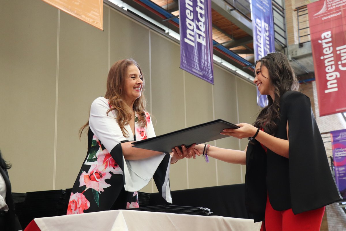 Ceremonia 92 . ° Grados pregrado (31)