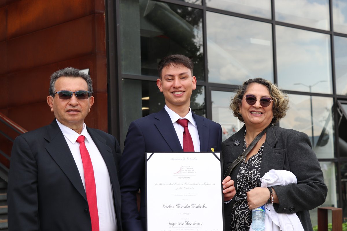 Ceremonia 92 . ° Grados pregrado (37)