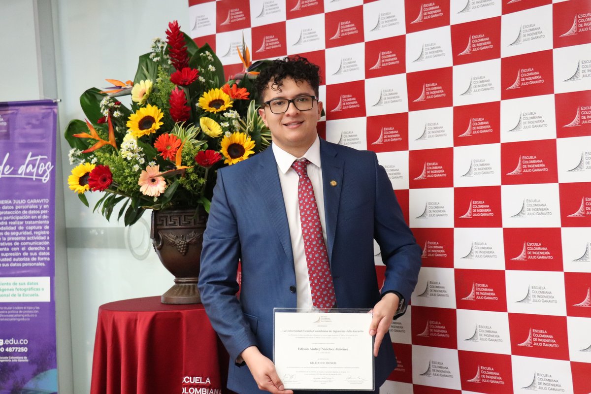 Ceremonia 92 . ° Grados pregrado (19)