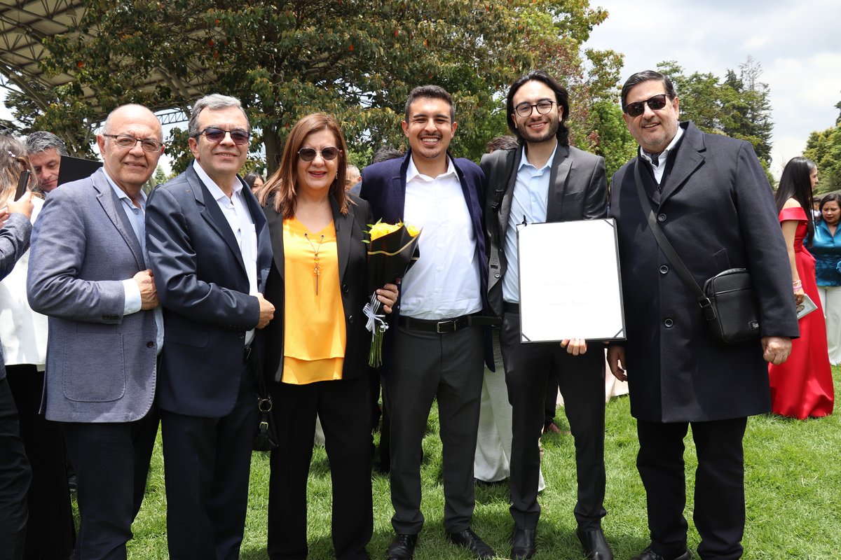 Ceremonia 92 . ° Grados pregrado (42)