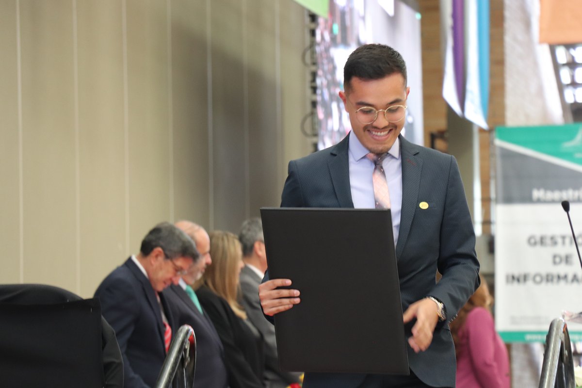 Ceremonia de grados 86 (7)