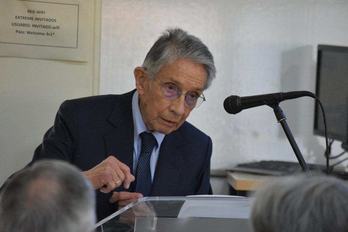 Ceremonia de profesor emérito (6)