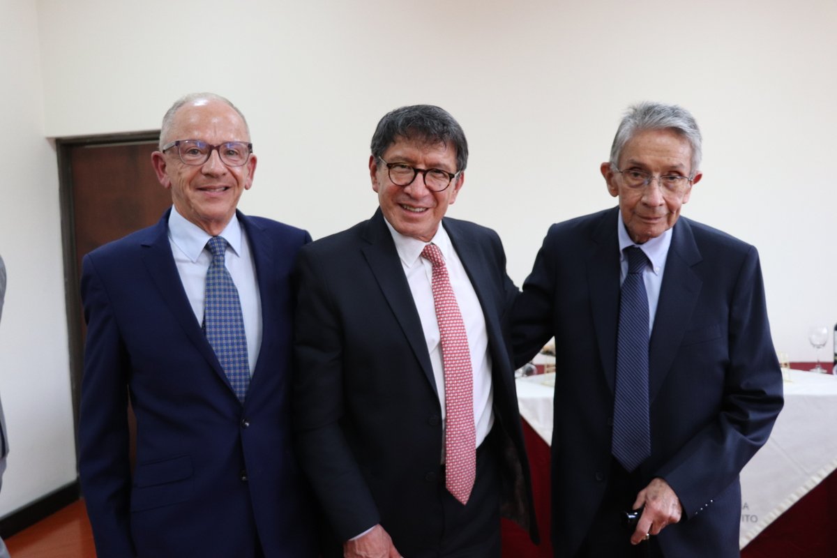 Ceremonia de profesor emérito (18)