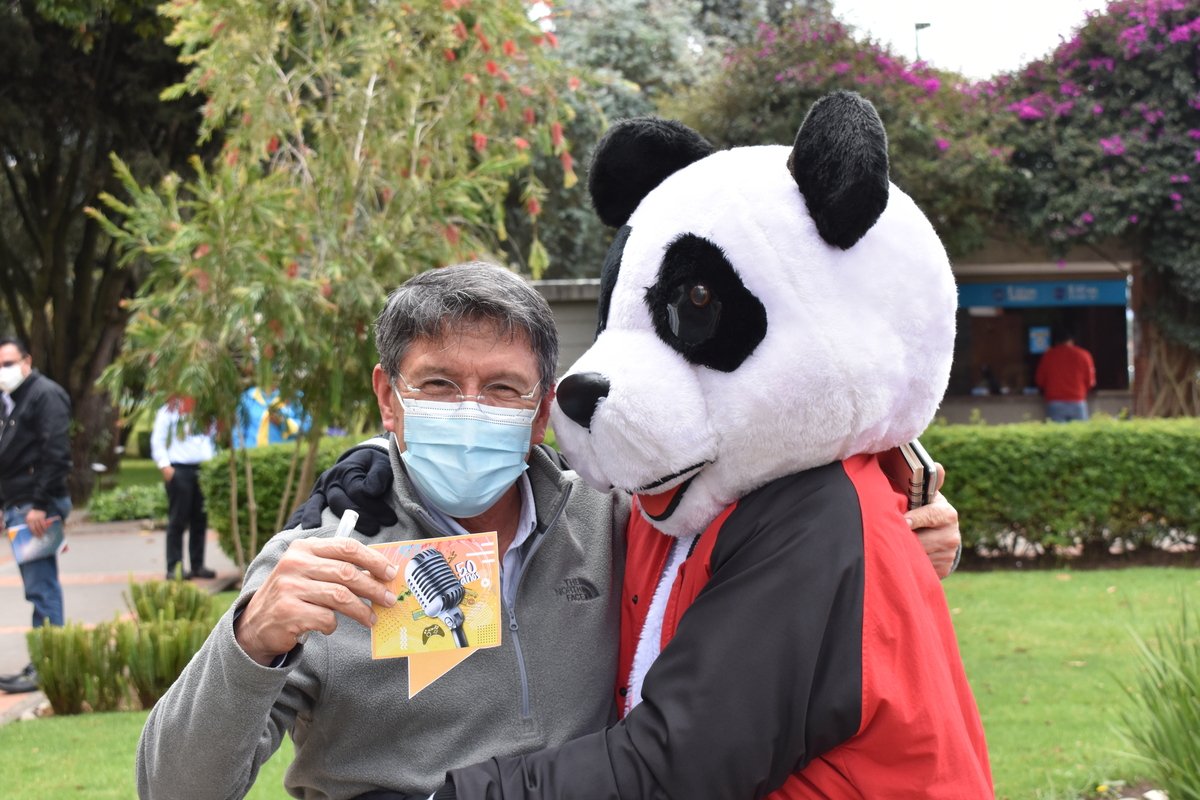 Abrazos gratis EciFest 4