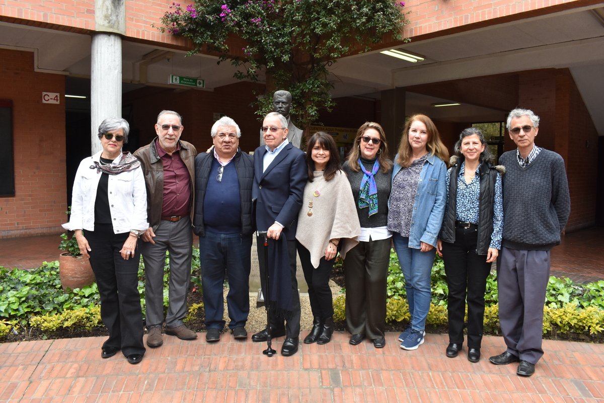 Develación de placa 50 años 6