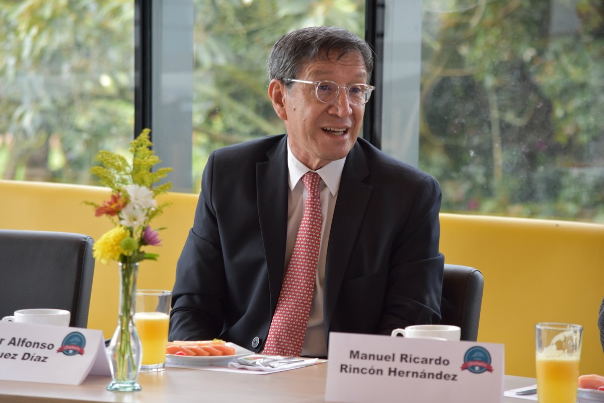 Desayuno con graduados 27 de julio (2)