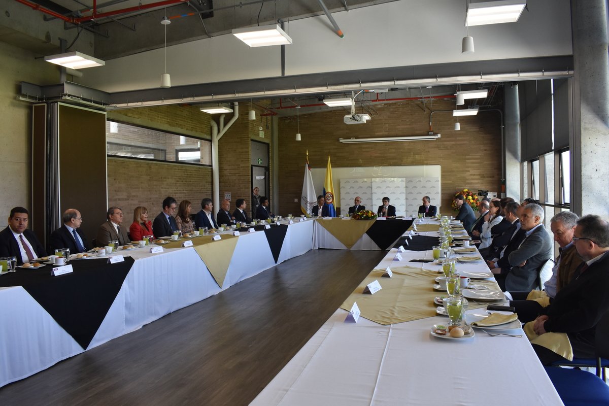 Desayuno de graduados destacados (9)