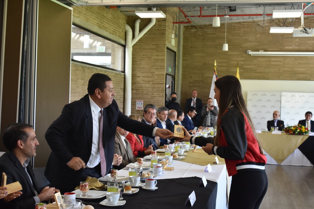 Desayuno de graduados destacados (17)