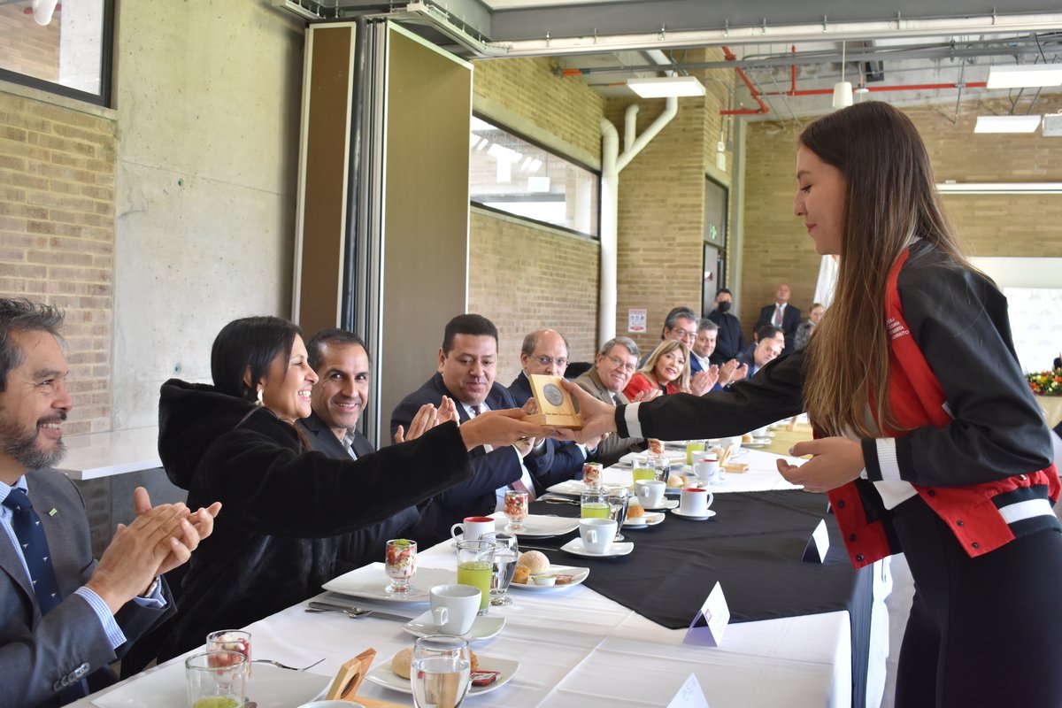 Desayuno de graduados destacados (15)
