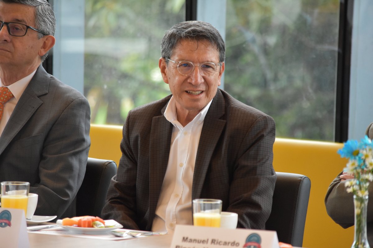 Desayuno graduados 22 de junio 2023 (2)