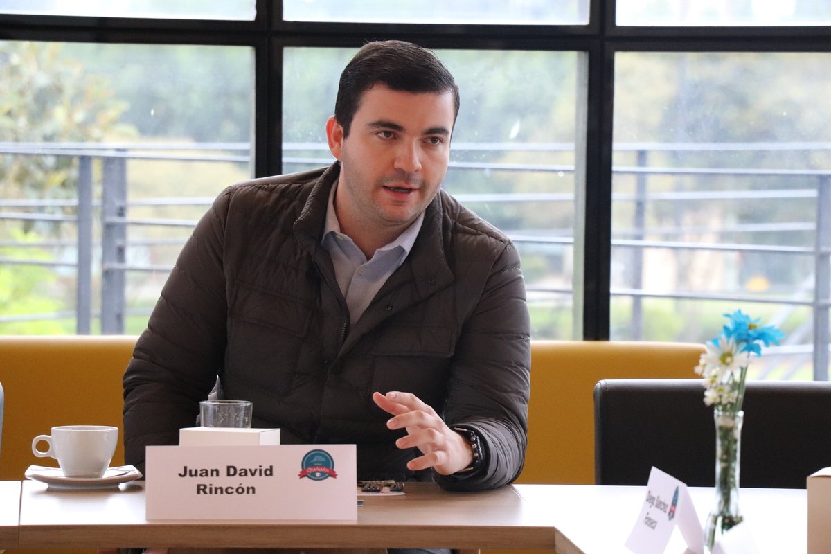 Desayuno graduados 22 de junio 2023 (17)