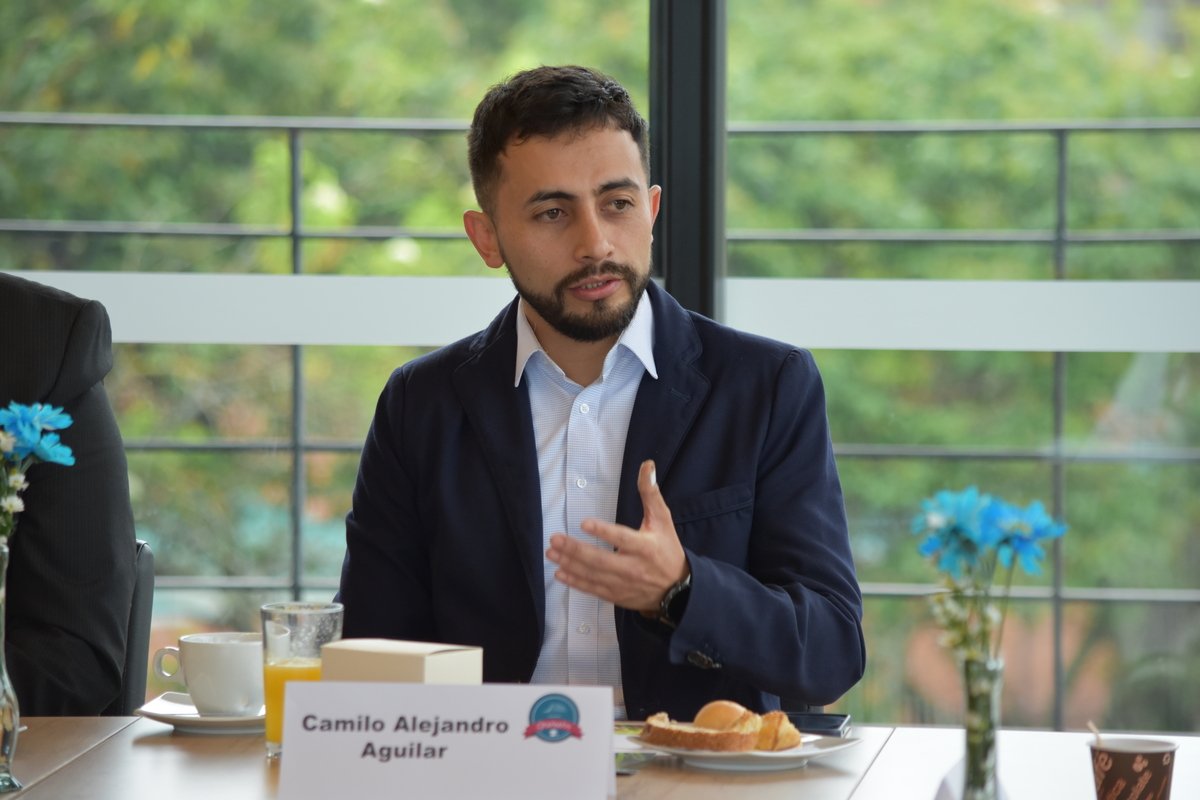 Desayuno graduados 22 de junio 2023 (11)