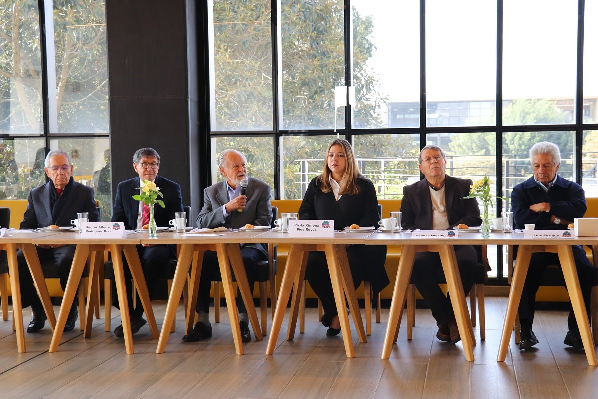 Desayuno graduados octubre (5)