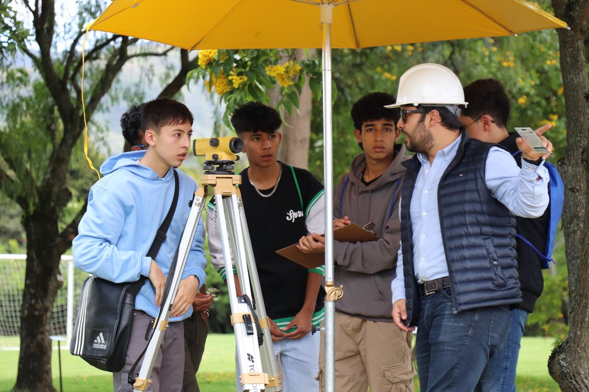 Día como profesional 2024-2 (3).