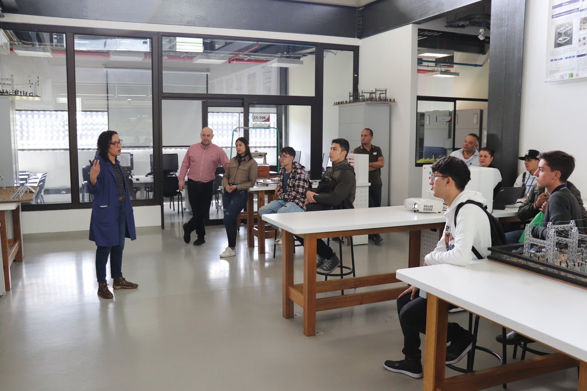 Día como profesional 2024-2 (22).