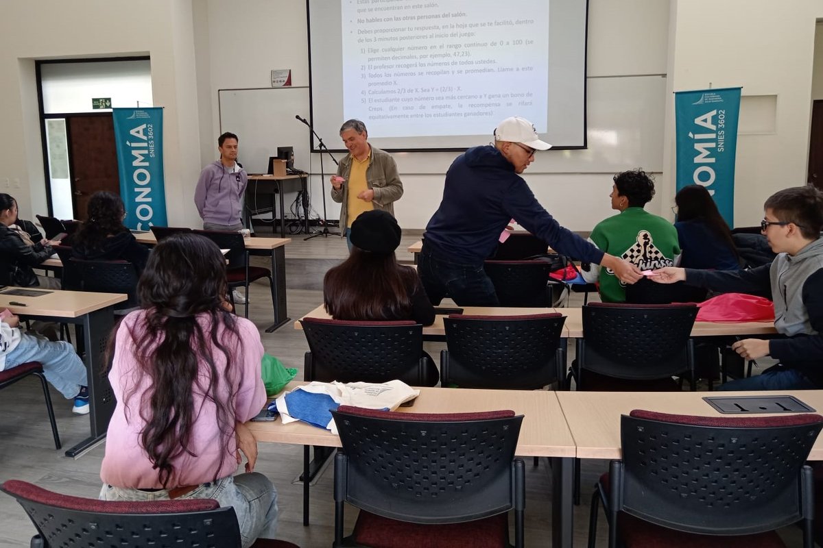 Día como profesional 2024-2 (59).