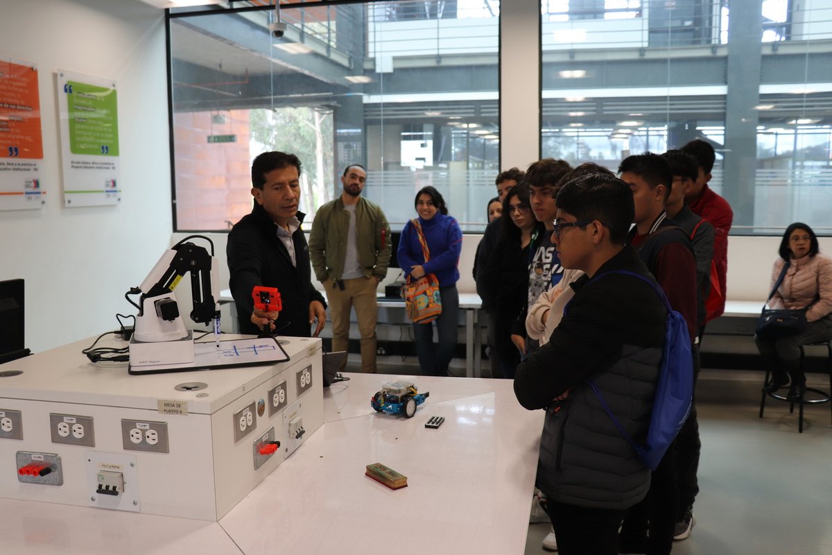 Día como profesional 2024-2 (5).