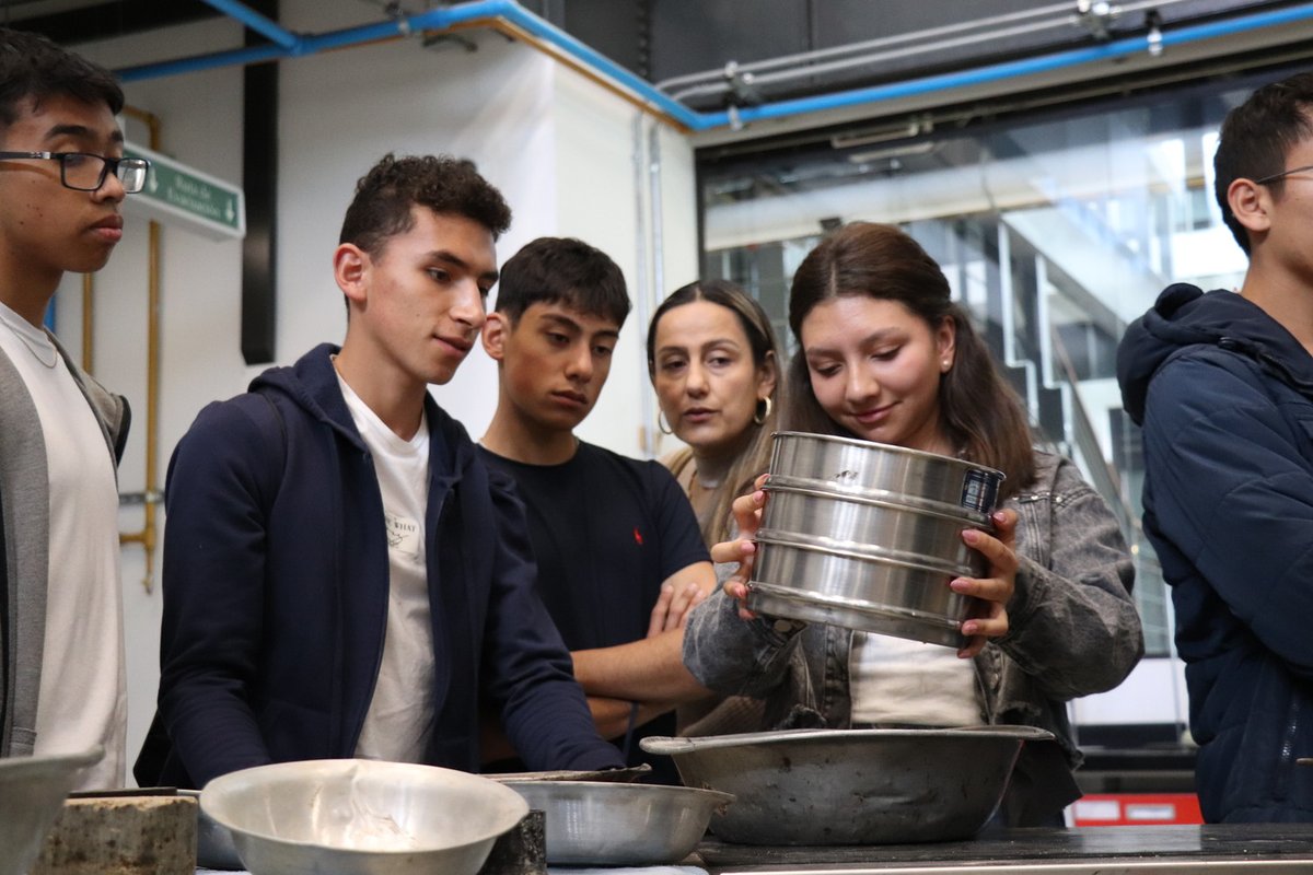 Día como profesional 2024-2 (2).