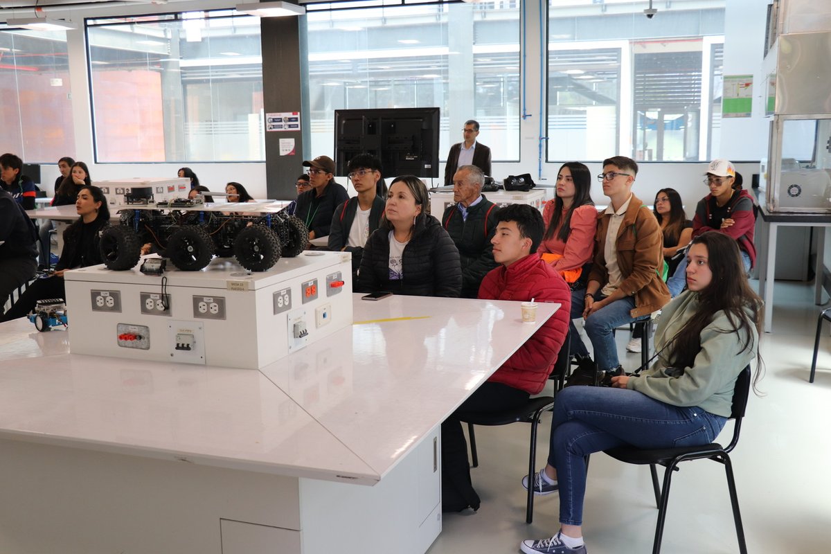 Día como profesional 2024-2 (37).