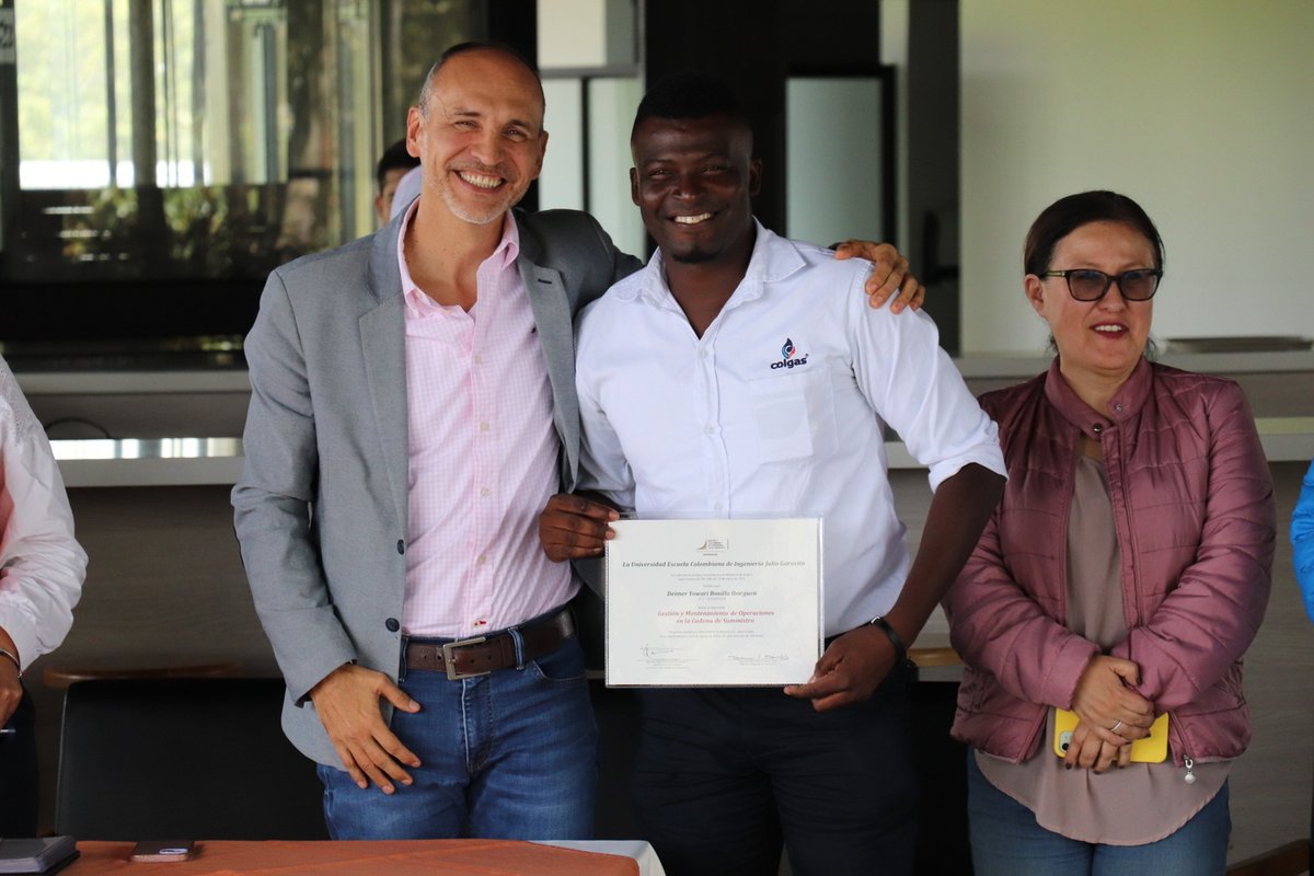 Diplomas Colgas (17)