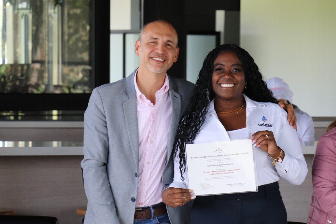 Diplomas Colgas (18)