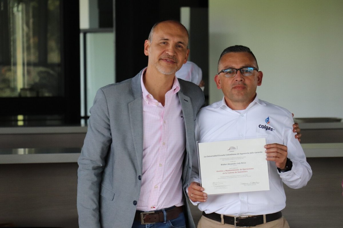 Diplomas Colgas (21)