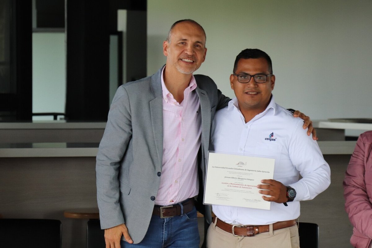 Diplomas Colgas (29)