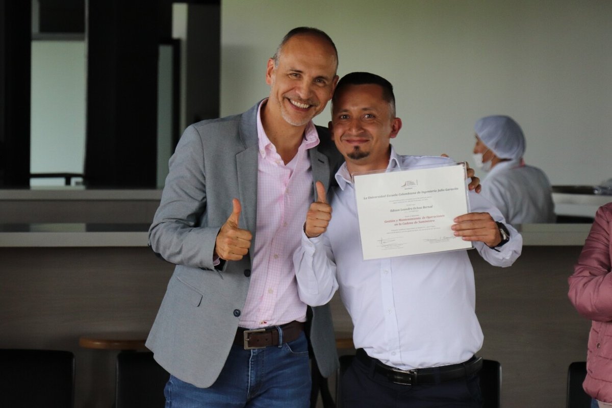 Diplomas Colgas (30)