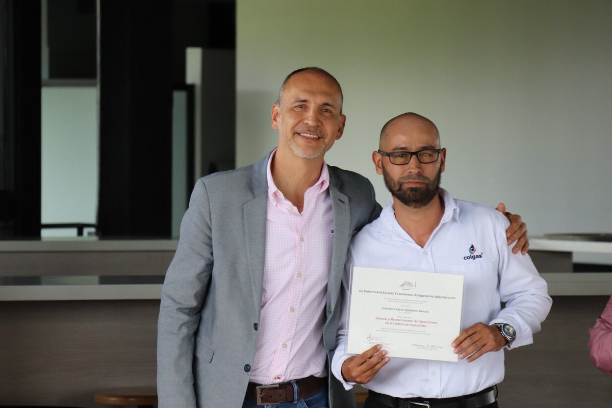 Diplomas Colgas (34)