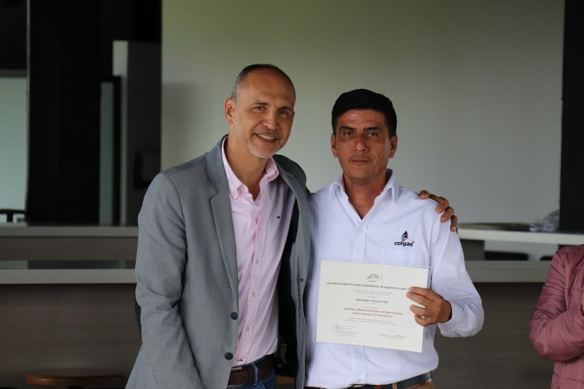 Diplomas Colgas (35)