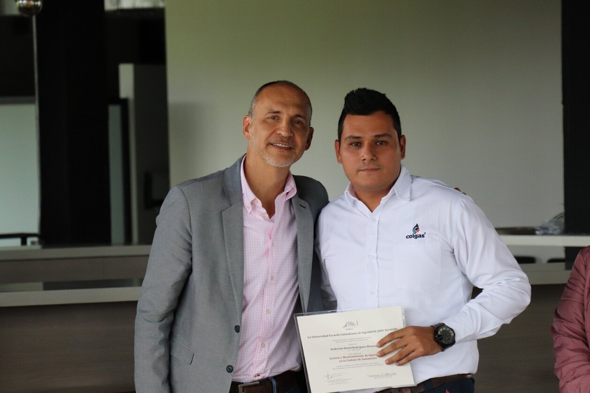 Diplomas Colgas (36)