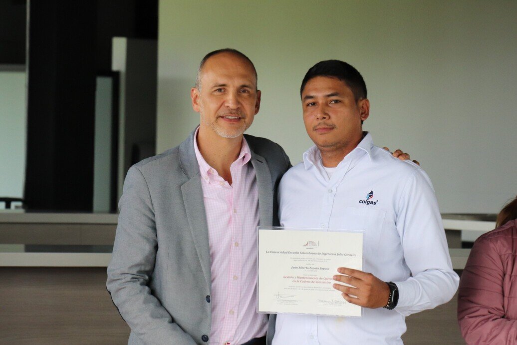 Diplomas Colgas (43)