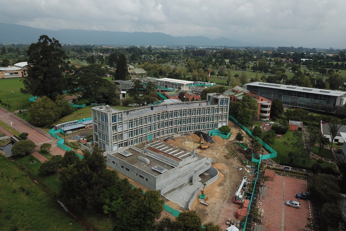 EDIFICIO POSGRADOS2.JPG