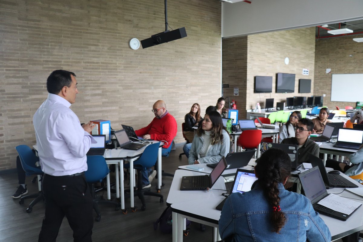 EIV 2025 CURSOS MAESTRÍA EN CIENCIA DE DATOS (12)