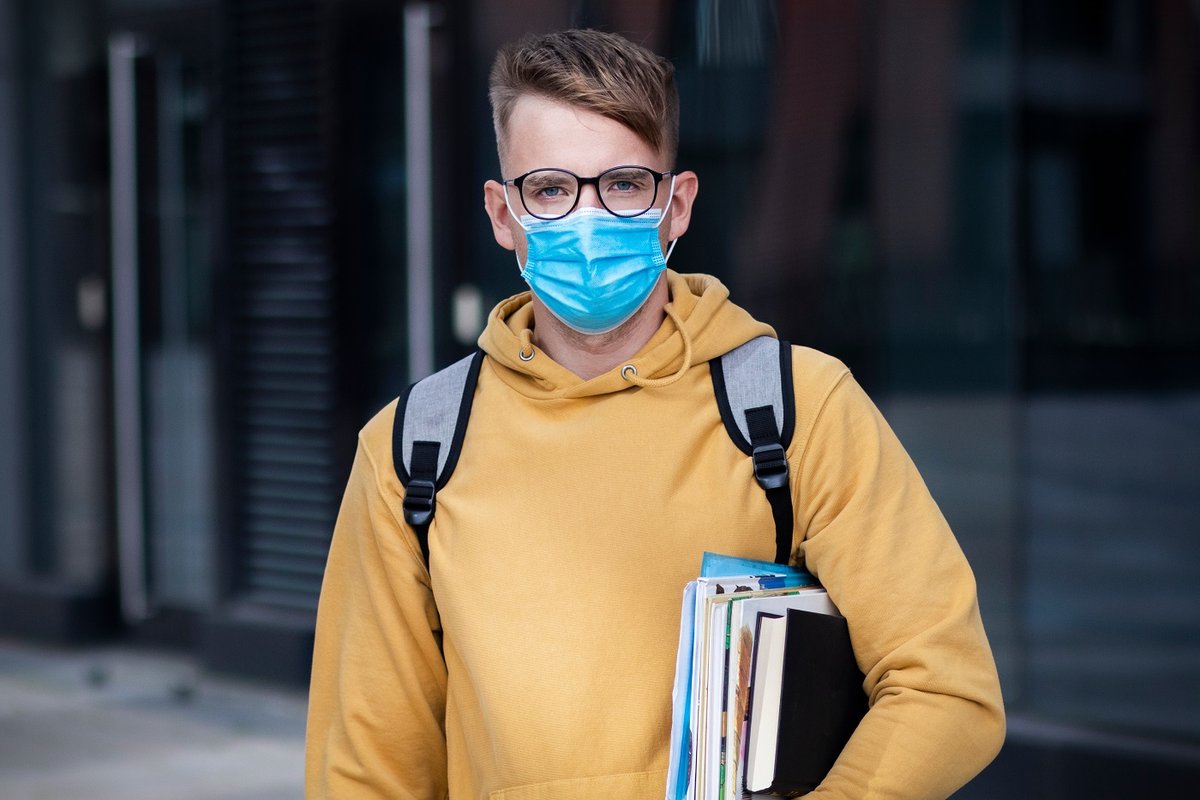 ESTUDIANTE TAPABOCAS1.jpg