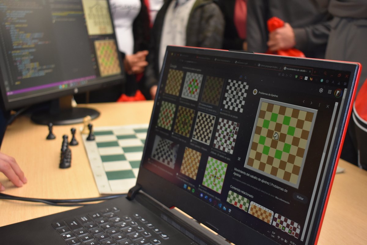 Encuentro de padres 2022-2 (15)