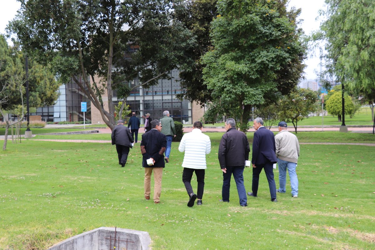 Encuentro graduados civil 1982 (19).