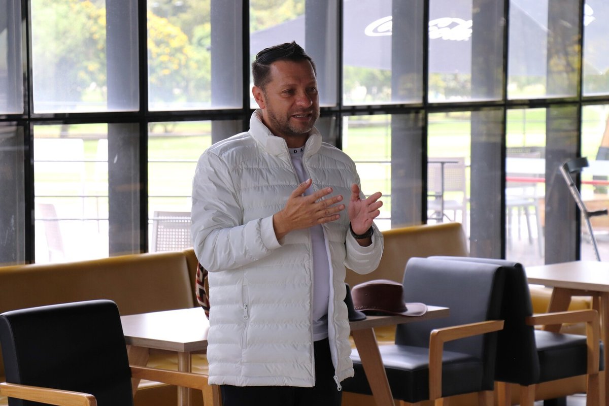 Encuentro graduados civil 1982 (20).