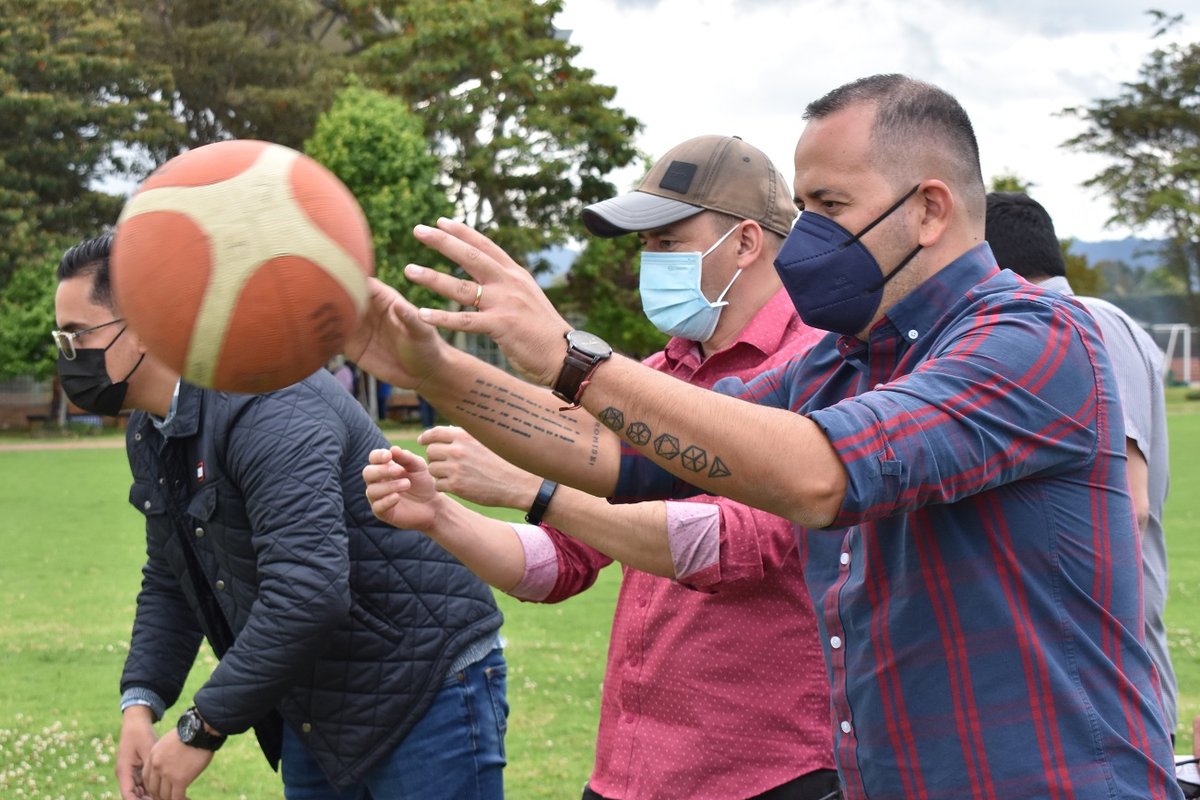 Encuentro industrial 1.jpg