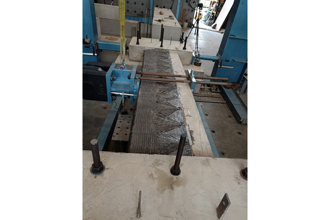 Ensayo de viga - Universidad de Miami (4)