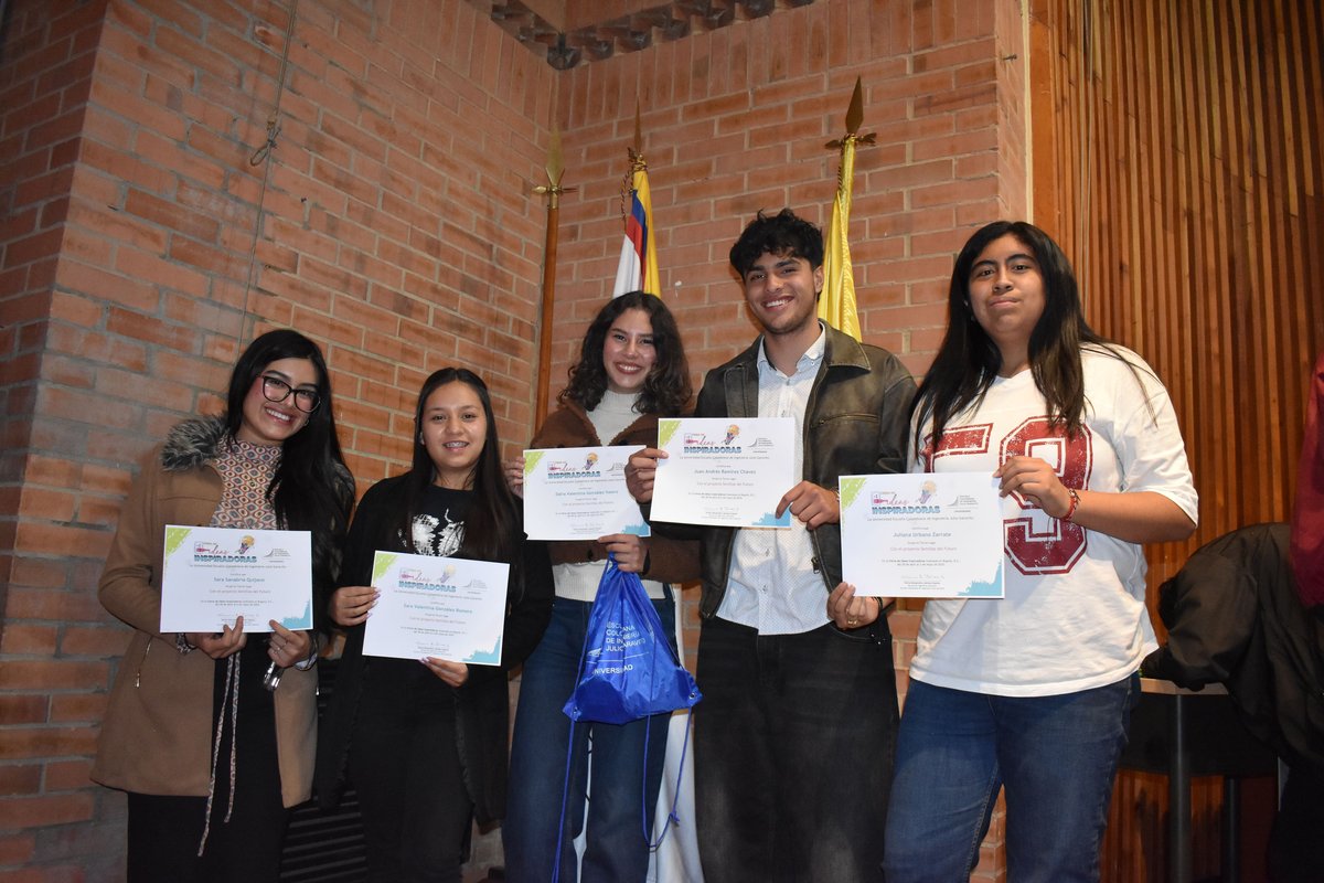 FERIA DE IDEAS INSPIRADORAS 2025-1 (6)