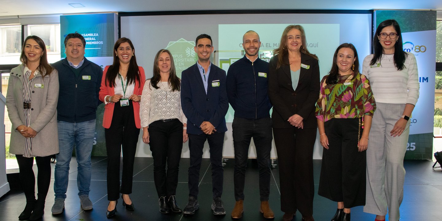 Foto Universidades firmantes Manifiesto Campus Universitarios Líderes en Sostenibilidad