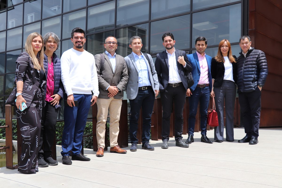 Fotos visita a labs Empresas (2)