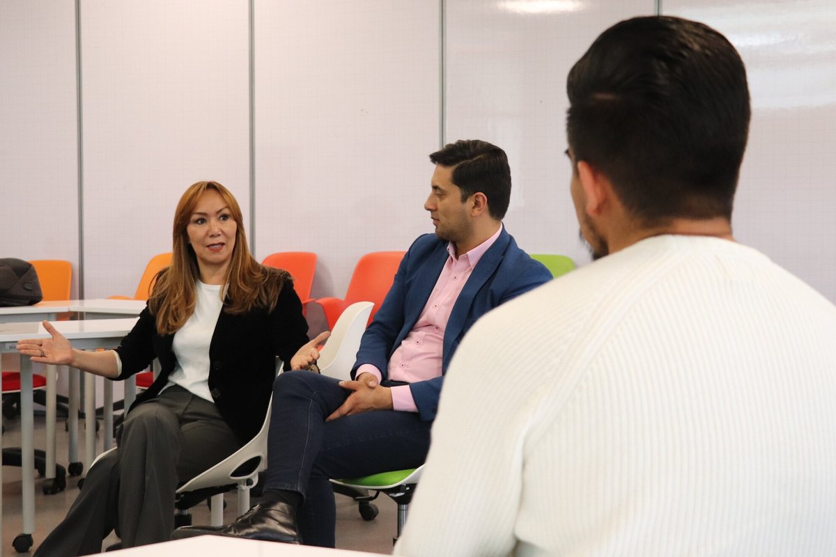 Fotos visita a labs Empresas (8)