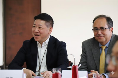 ESCUELA Y METRO LINEA 1