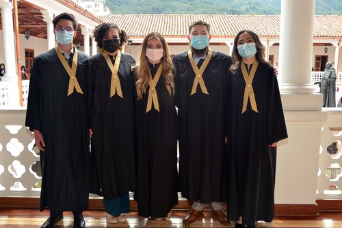 Grados Biomédica.jpg