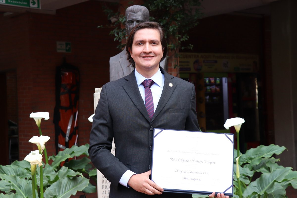 Grados Entrega de Diplomas 14 dic (11)