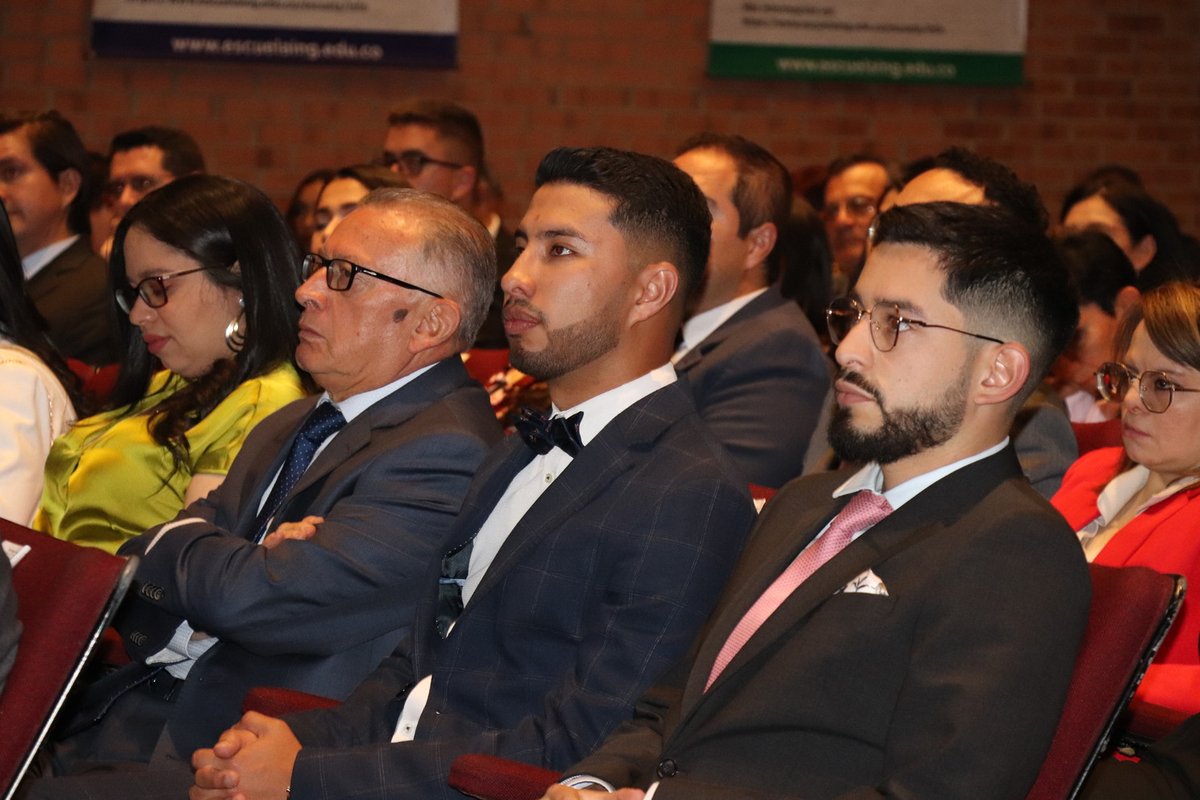 Grados Entrega de Diplomas 14 dic (2)