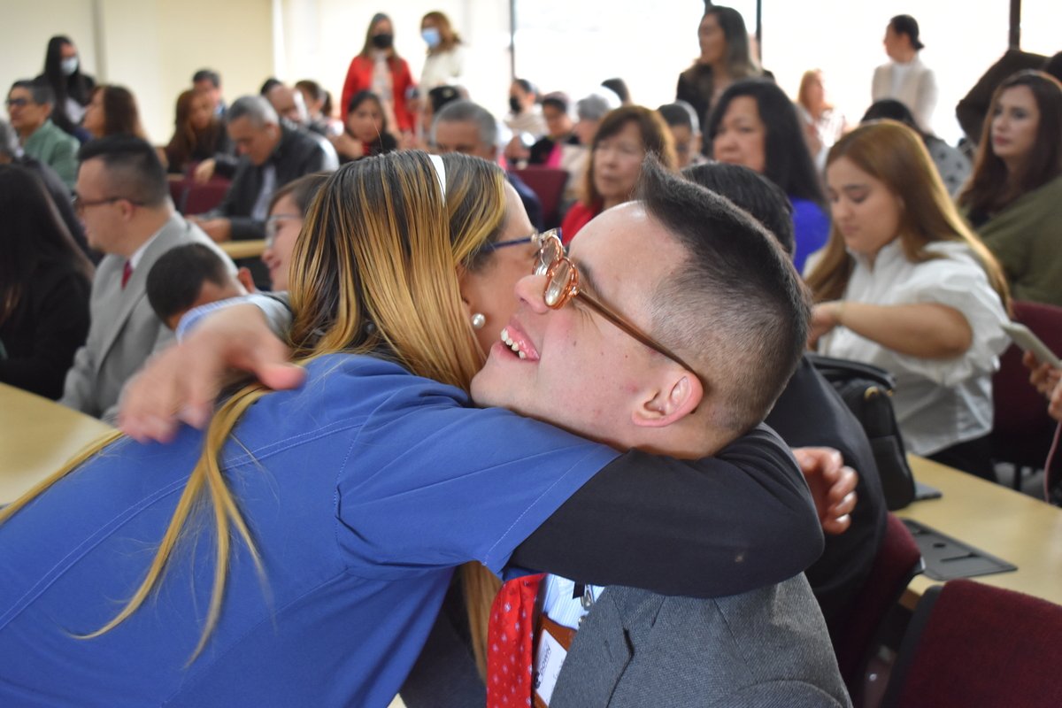 Graduación jóvenes Corporación Síndrome Down 2022 (3)