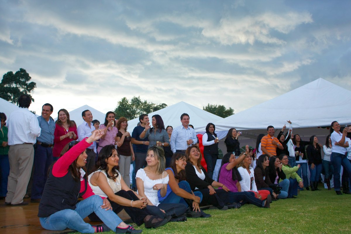 Graduados de la Escuela Colombiana de Ingeniería Julio Garavito.jpg